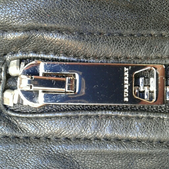 💘💘SOLD😵😵😵😵Burberry Motorcycle Jacket - Picture 4 of 8